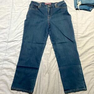 Gloria Vanderbilt | never worn